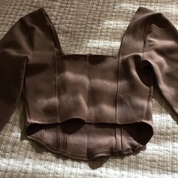 NWT Abercrombie and Fitch Crop Top - Picture 2 of 8